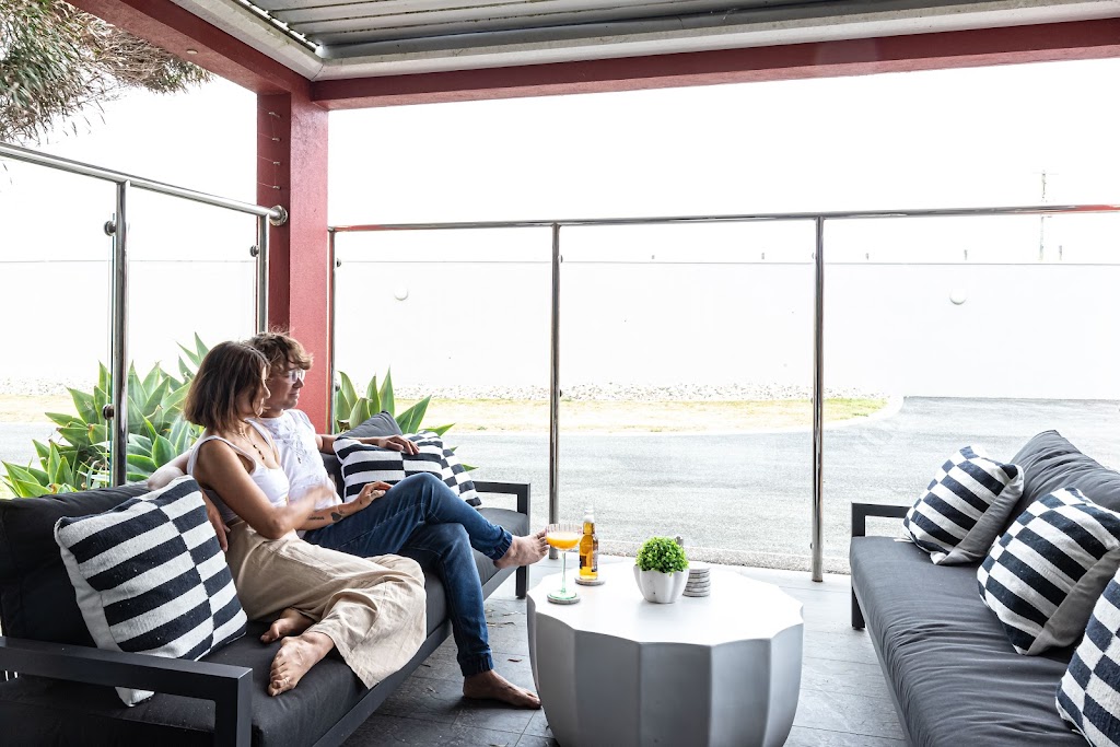 House by the Sea | 328 Hopkins Pnt Rd, Warrnambool VIC 3280, Australia | Phone: 0429 180 667
