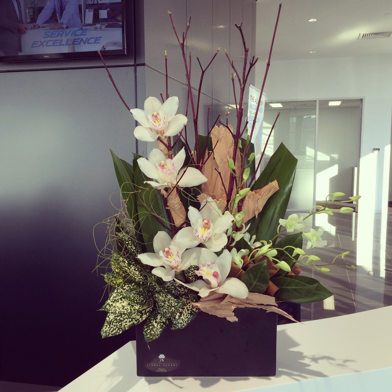 Floral Accent | 11 Woodland St, Essendon VIC 3040, Australia | Phone: (03) 9374 1867