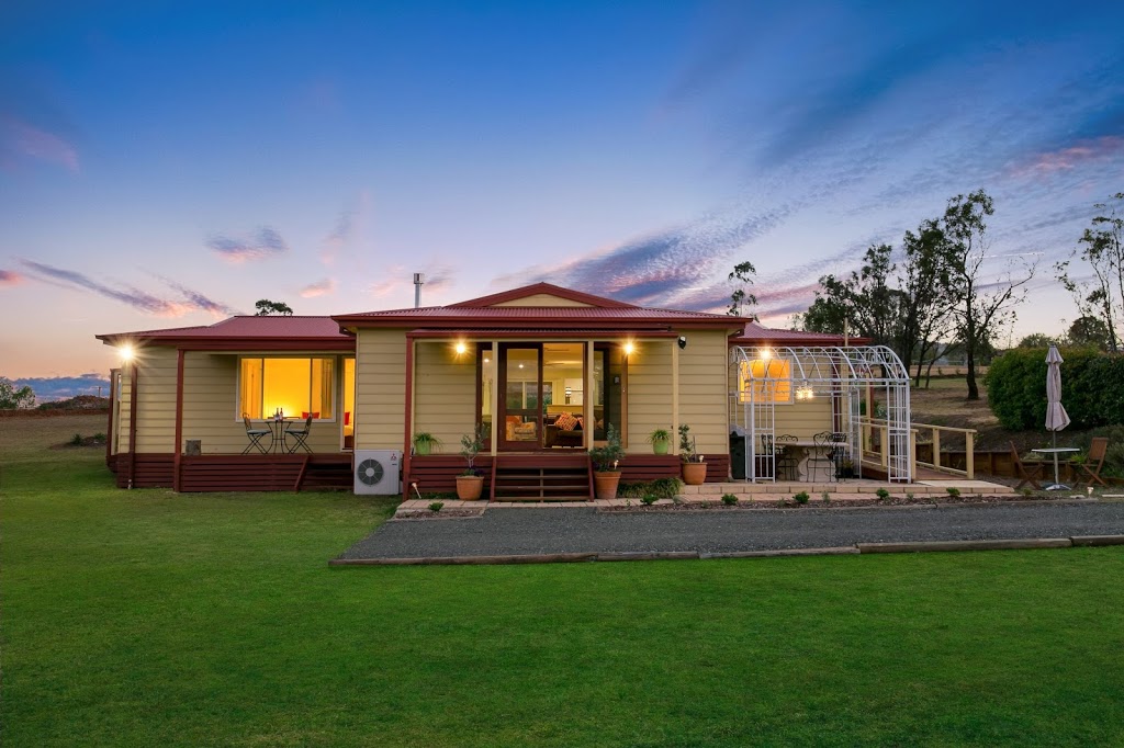 Villa Siena | 96B Mistletoe Ln, Pokolbin NSW 2320, Australia | Phone: 0477 010 010