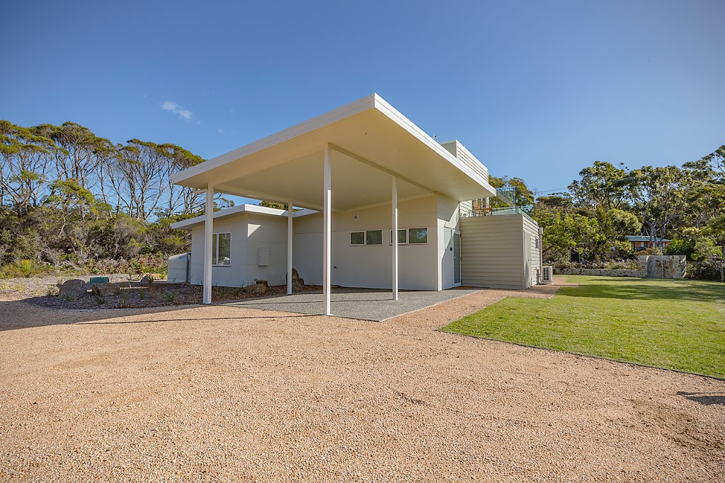 Baileys Beach House | 1 Vince Lane, Binalong Bay TAS 7216, Australia | Phone: 0474 025 708