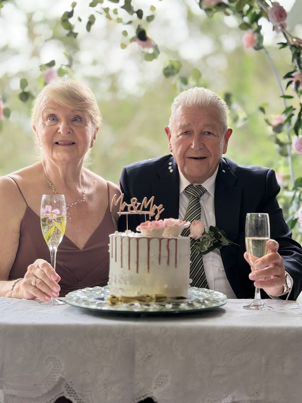 Ceremonies by Lynne | 32 Bearberry St, Banksia Beach QLD 4507, Australia | Phone: 0424 149 889