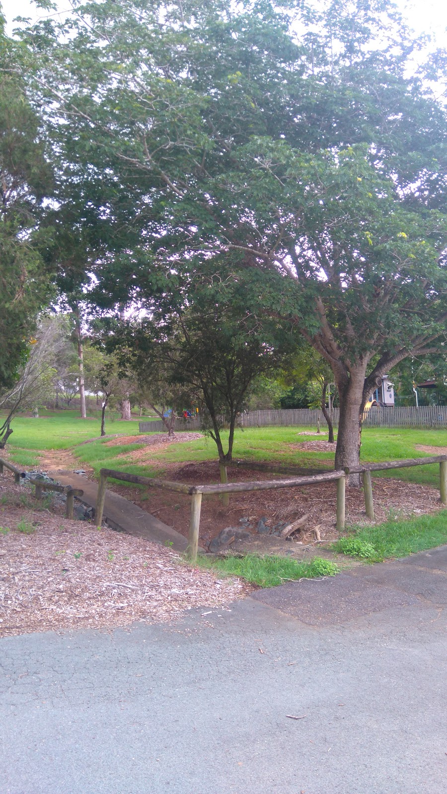 Roy Williams Park | park | Kedron Rd, Kallangur QLD 4503, Australia