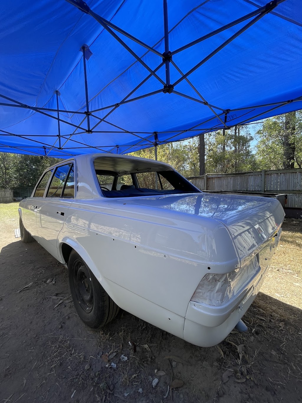 Blow It Up | Inflatable Spray Booth Hire | 30 Sandy Creek Ave, Camira QLD 4300, Australia | Phone: 1800 953 633