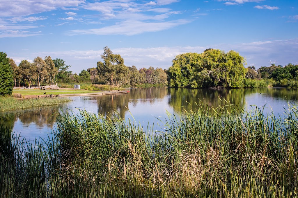 Taylors Lake Linear Park | park | 95 Chichester Dr, Taylors Lakes VIC 3038, Australia
