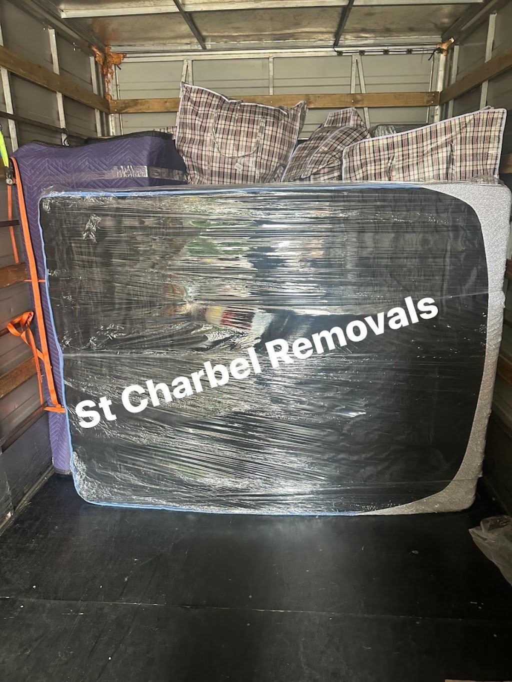 St Charbel Removals / Local & Interstate / fairfield | 6 Waverley St, Fairfield West NSW 2177, Australia | Phone: 0404 115 560