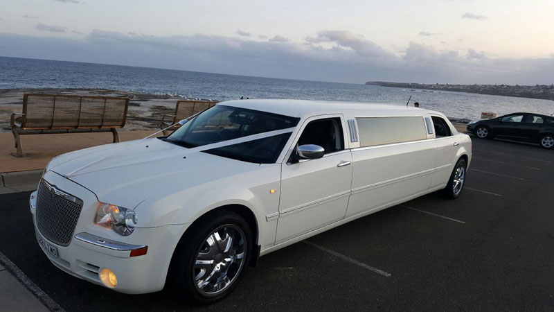 Book a limo sydney | 94 Poulton Tce, Campbelltown NSW 2560, Australia | Phone: 1300 130 337