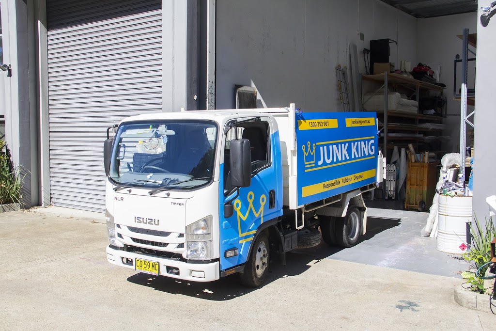 ???? Junk King Eastern Suburbs | moving company | Unit 3/288 Birrell St, Bondi Beach NSW 2026, Australia | 0410808723 OR +61 410 808 723