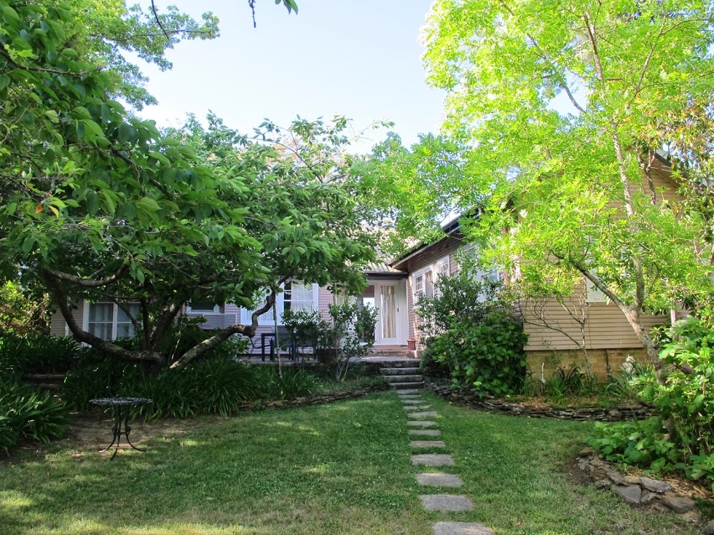 Khandala Cottage | 319 Katoomba St, Katoomba NSW 2780, Australia | Phone: 0402 861 705