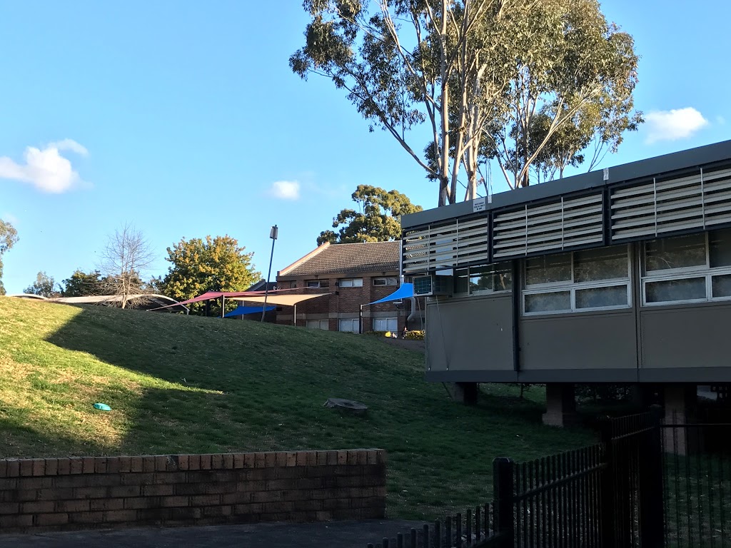 Castle Hill High School | 76/100 Castle St, Castle Hill NSW 2154, Australia | Phone: (02) 9634 4199