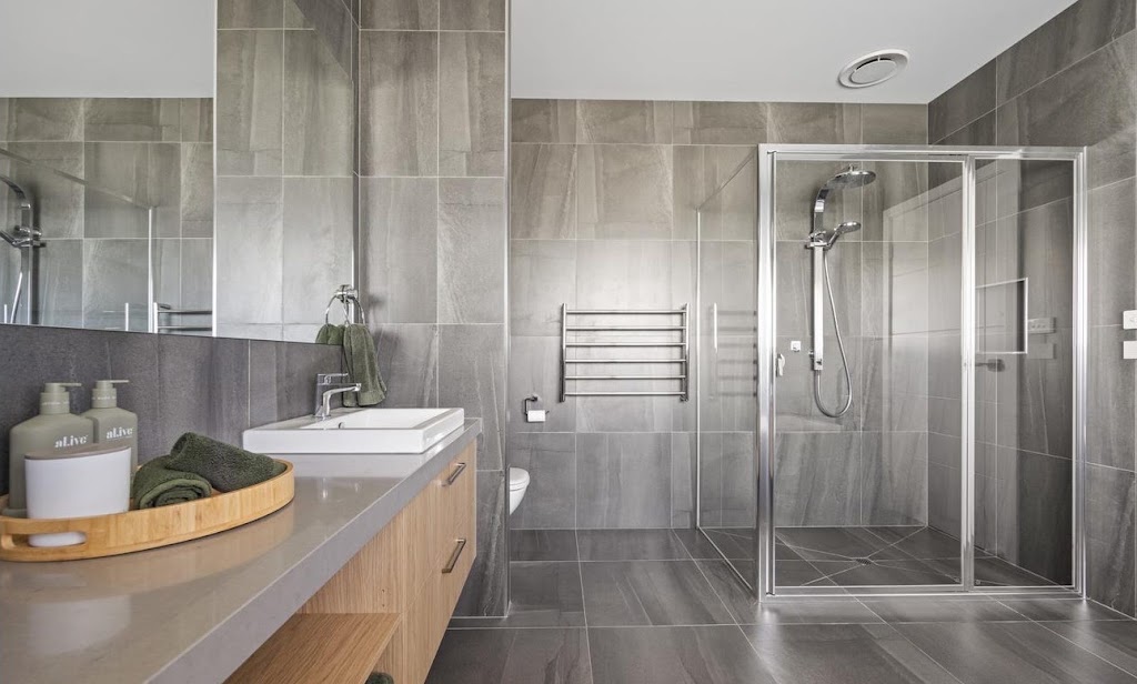 D.J Young Constructions Pty Ltd | 40 Greenmount Rd, Yarram VIC 3971, Australia | Phone: 0400 532 116