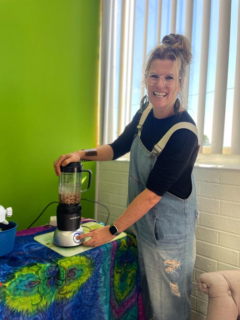 Lower Mountains Health and Healing | Brooklands Village, Shop 8/15A Great Western Hwy, Blaxland NSW 2774, Australia | Phone: 0417 234 882