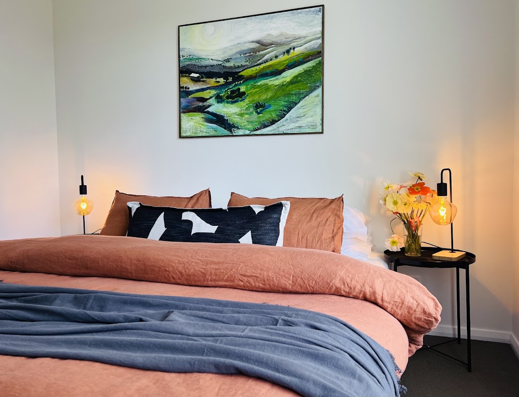 The Bakers Bed | Guest Suite | 55 Emmaville St, Orange NSW 2800, Australia | Phone: 0423 101 911