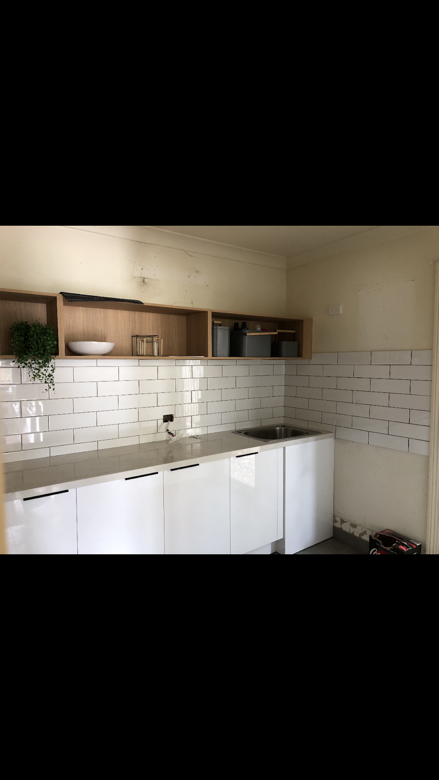 Gemstone Tiling Services | Lisa Beth Mews, Skye VIC 3977, Australia | Phone: 0406 227 421