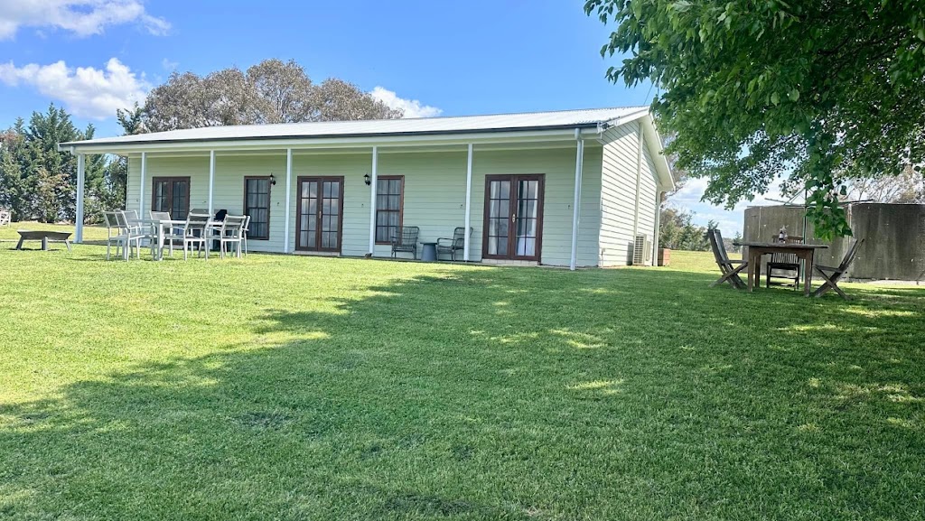 Red Hill Farmstay | 1554 Mid Western Hwy, Evans Plains NSW 2795, Australia | Phone: 0412 621 554
