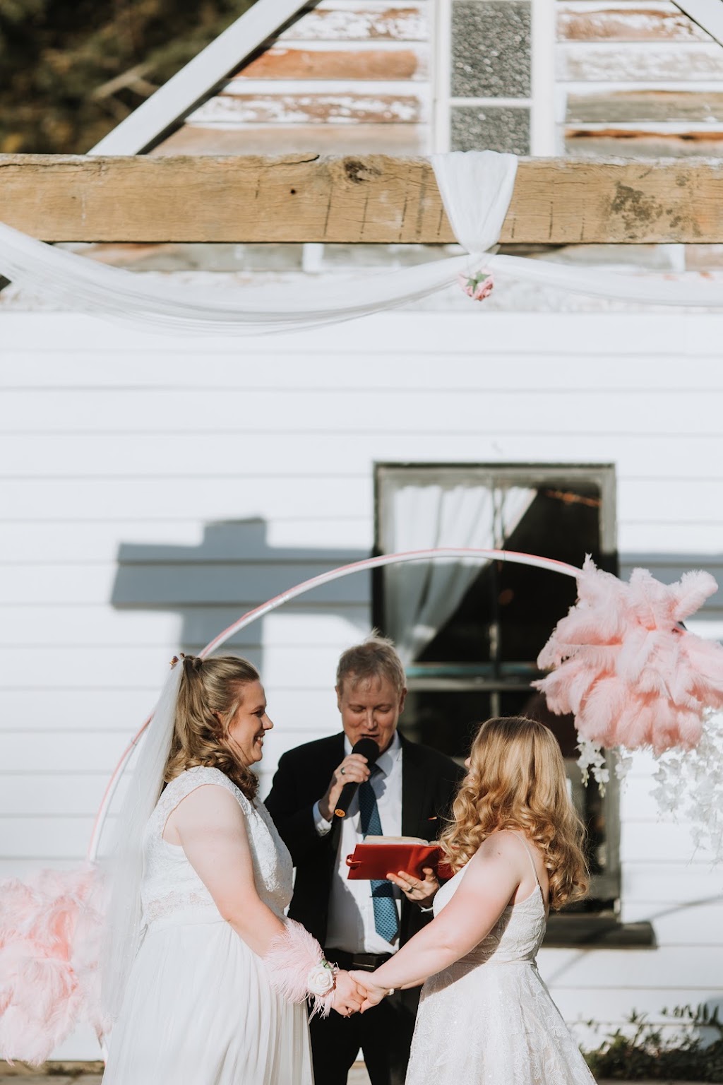 Mark Burgess Celebrant | 368 Sunrise Dr, Ocean View QLD 4521, Australia | Phone: 0433 949 912