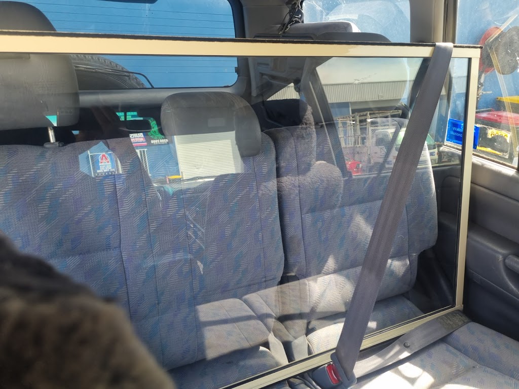 Lakes Glass and Glazing | 7/9 David St, Doyalson NSW 2262, Australia | Phone: (02) 4399 1199