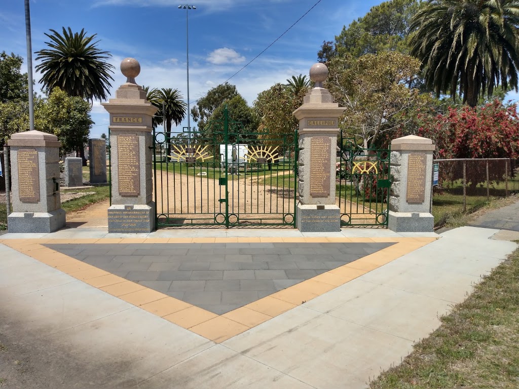 Warracknabeal Community Centre |  | Anzac Park Scott St, Warracknabeal VIC 3393, Australia | 0353941333 OR +61 3 5394 1333