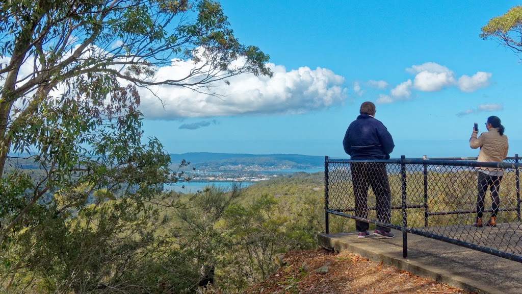 Staples Lookout | Woy Woy Rd, Kariong NSW 2250, Australia | Phone: 1300 072 757