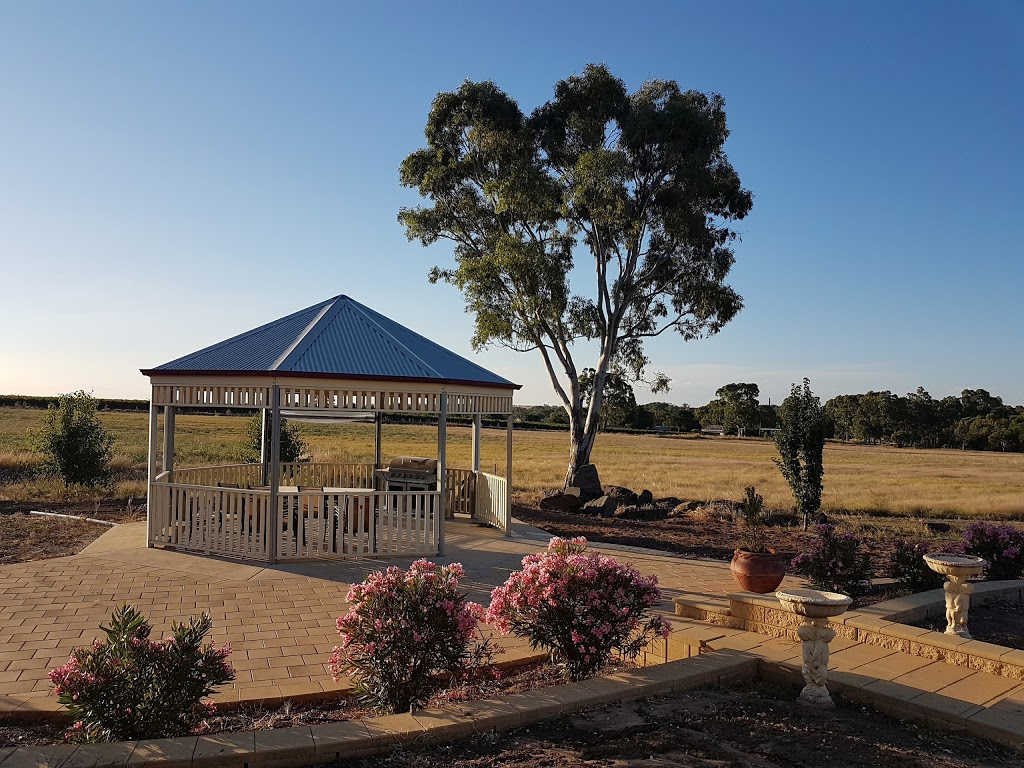 Barossa Vineyard Cottages | lodging | 182 Bethany Rd, Tanunda SA 5232, Australia | 0419556449 OR +61 419 556 449