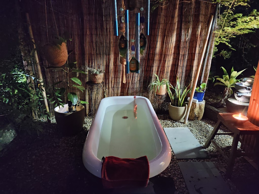 The Medicine Wheel Retreat | 32 Hanging Rock Rd, Sutton Forest NSW 2577, Australia | Phone: 0416 968 499