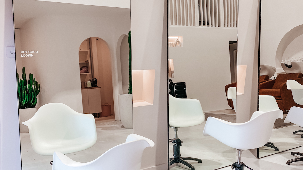 Mane St The Salon | 7 Revelation Cl, Tighes Hill NSW 2297, Australia | Phone: 0475 296 184