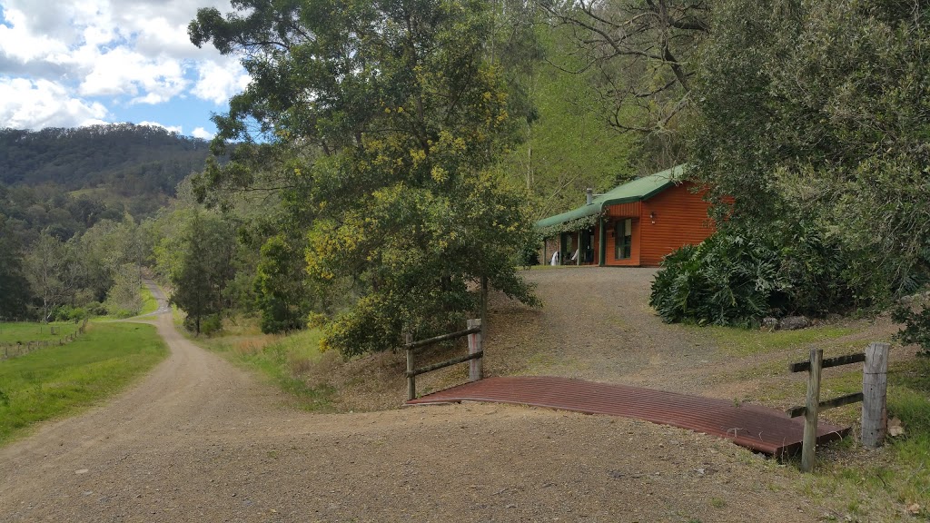 Aysgarth Cottage Gloryvale | 2091 Thunderbolts Way, Rookhurst NSW 2422, Australia | Phone: (02) 6558 7523
