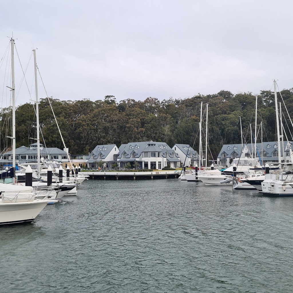 Anchorage Marina Port Stephens |  | 26A Corlette Point Rd, Corlette NSW 2315, Australia | 0249814975 OR +61 2 4981 4975