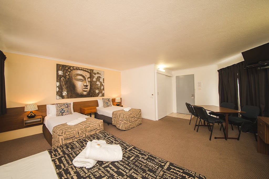Hampton Villa Motel | 29 Alma St, Rockhampton City QLD 4700, Australia | Phone: (07) 4927 7433
