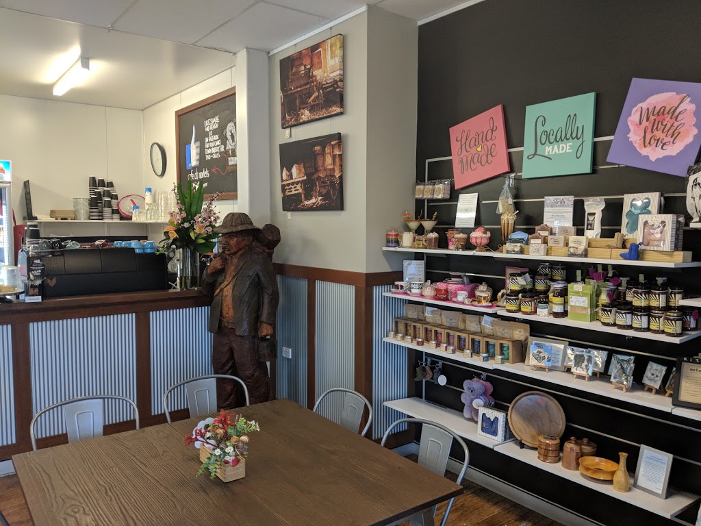 Cafe & Gift Gallery @ Mortels | cafe | 1 Weakleys Dr, Thornton NSW 2322, Australia | 0249660990 OR +61 2 4966 0990