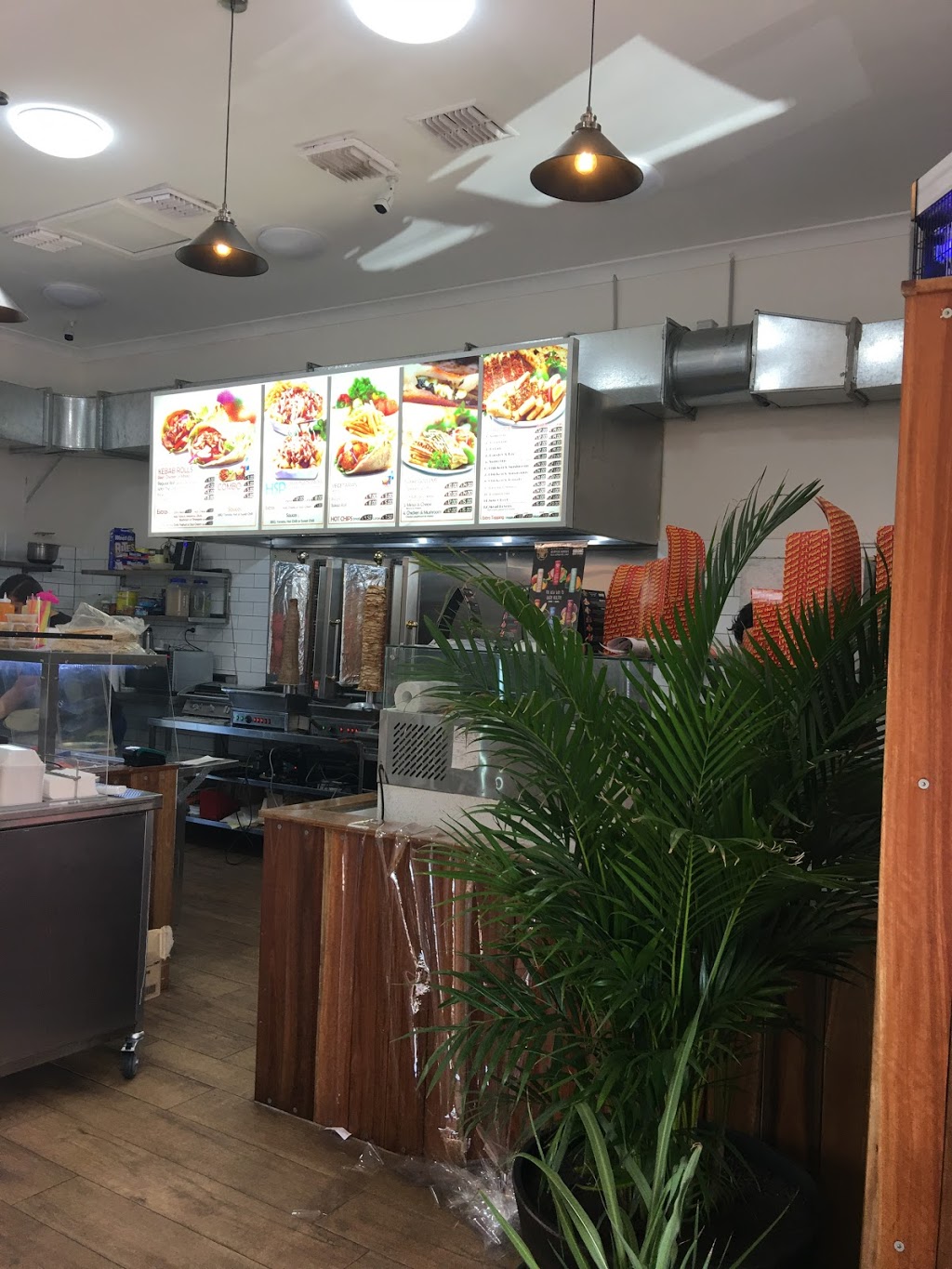 Moey’s Kebab & Pide | restaurant | 5/256 Argyle St, Moss Vale NSW 2577, Australia | 0248695975 OR +61 2 4869 5975