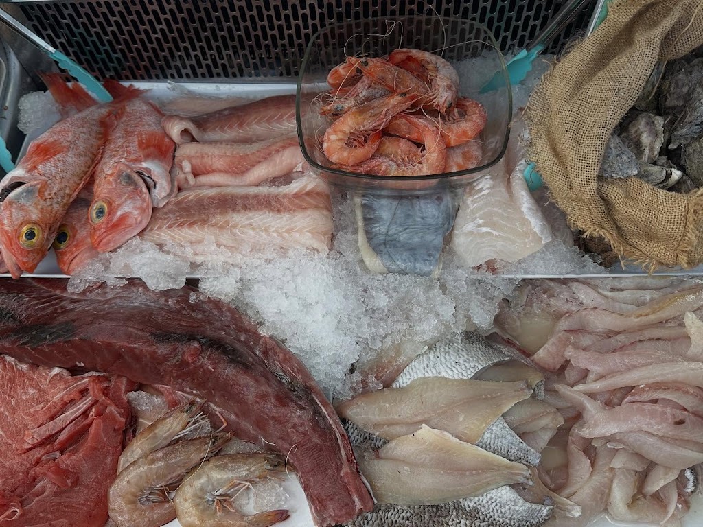 Frenchys of Mallacoota | Main Wharf Mallacoota, Mallacoota VIC 3892, Australia | Phone: 0461 454 109