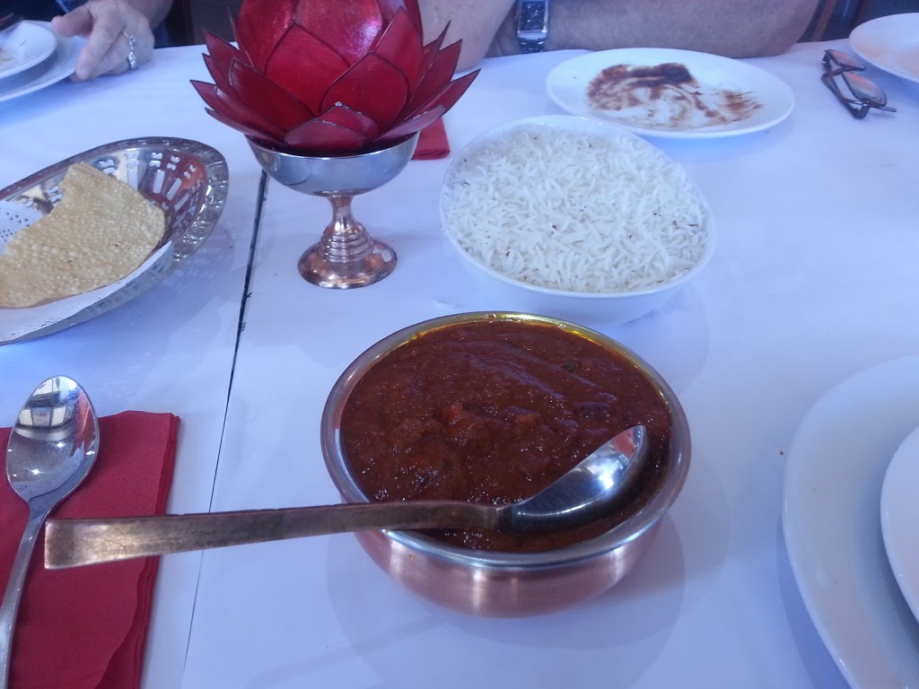 CURRY TWIST INDIAN CUISINE | 1/1006 Anzac Ave, Petrie QLD 4502, Australia | Phone: (07) 3142 5645