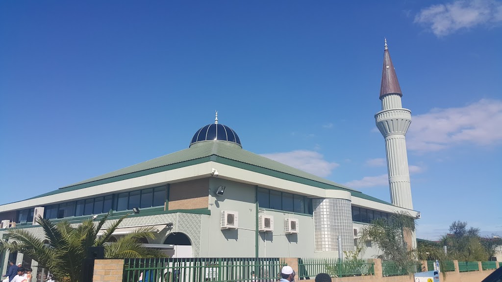 Al-Taqwa Mosque / Hoppers Crossing Mosque | mosque | 201 Sayers Rd, Truganina VIC 3029, Australia | 0392695000 OR +61 3 9269 5000