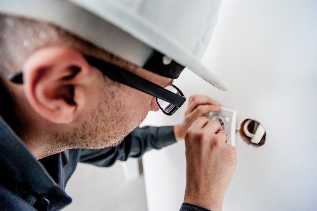 Dalby Electrician | 18 Solitaire Ct, Dalby QLD 4405, Australia | Phone: 0407 917 479