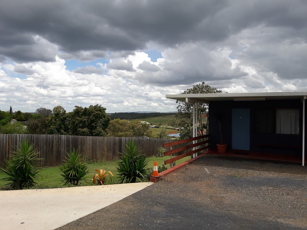 Childers Budget Accommodation | lodging | 2 Lions Dr, Childers QLD 4660, Australia | 0741262718 OR +61 7 4126 2718