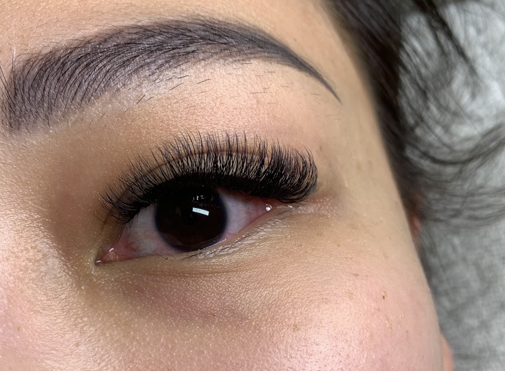 Thi Lashes | 4 Savery Pl, Fairfield West NSW 2165, Australia | Phone: 0424 010 585