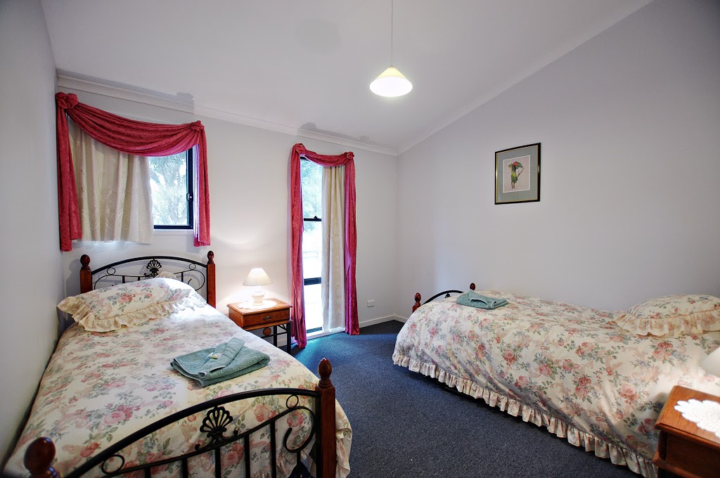 Serenity Grove | lodging | 556 Milbrodale Rd, Fordwich NSW 2330, Australia | 0407238253 OR +61 407 238 253