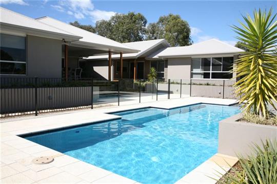 Warren Family Homes | general contractor | 51 Princess St, Bundaberg East QLD 4670, Australia | 0741590222 OR +61 7 4159 0222