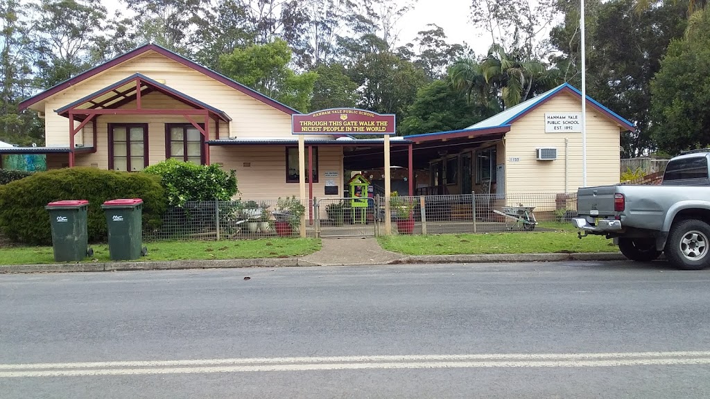 Hannam Vale General Store and Bottle Shop | store | 1164 Hannam Vale Rd, Hannam Vale NSW 2443, Australia | 0265567600 OR +61 2 6556 7600