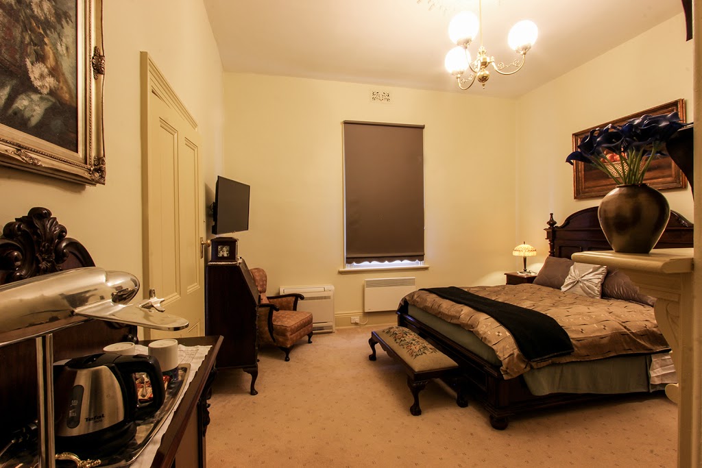 Bairnsdale Bed & Breakfast | lodging | 6 Park Street, Bairnsdale VIC 3875, Australia | 0351526655 OR +61 3 5152 6655