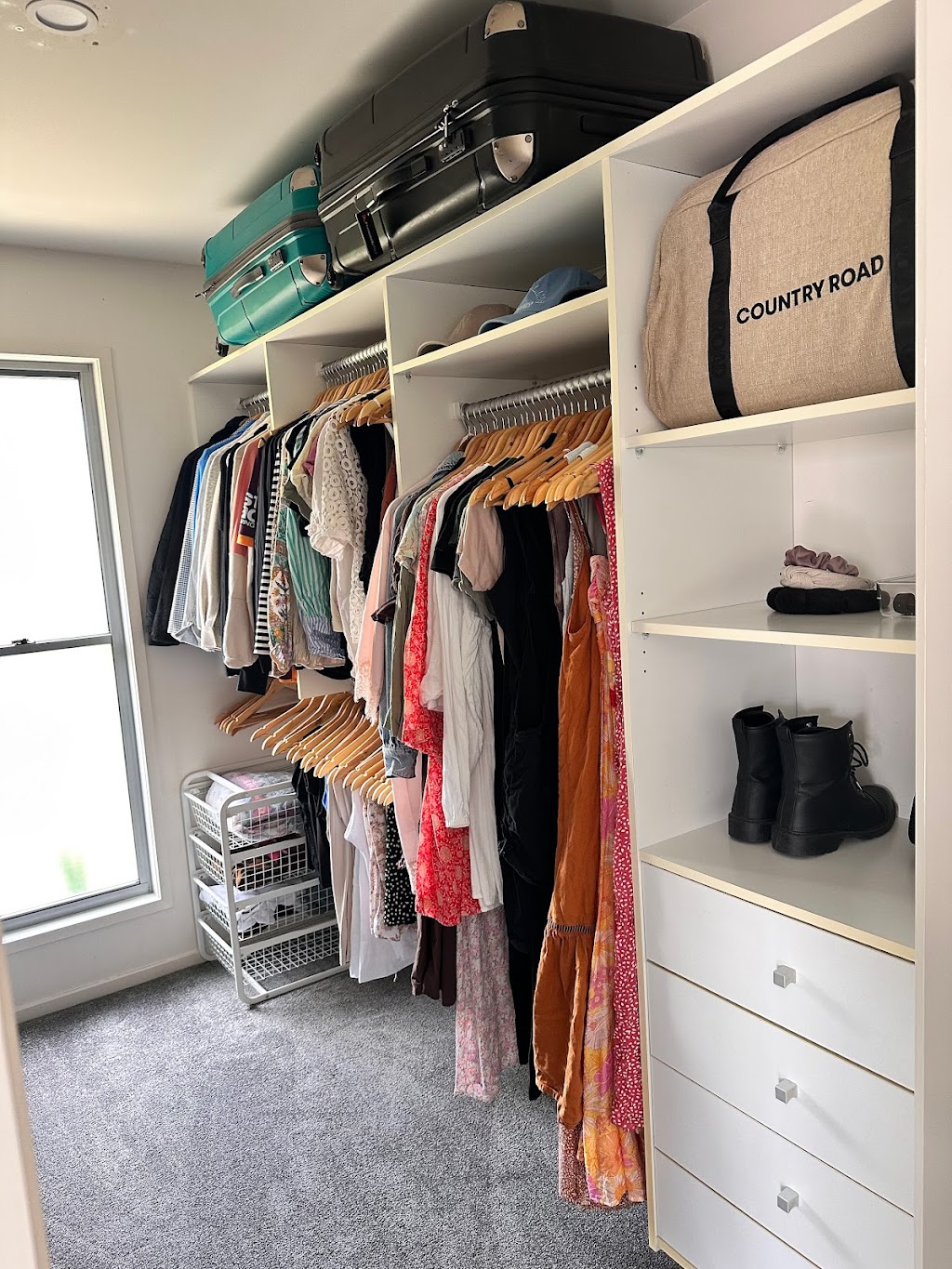Organise Our Space | 23 Clearwater Court, Wongawallan QLD 4210, Australia | Phone: 0412 406 073