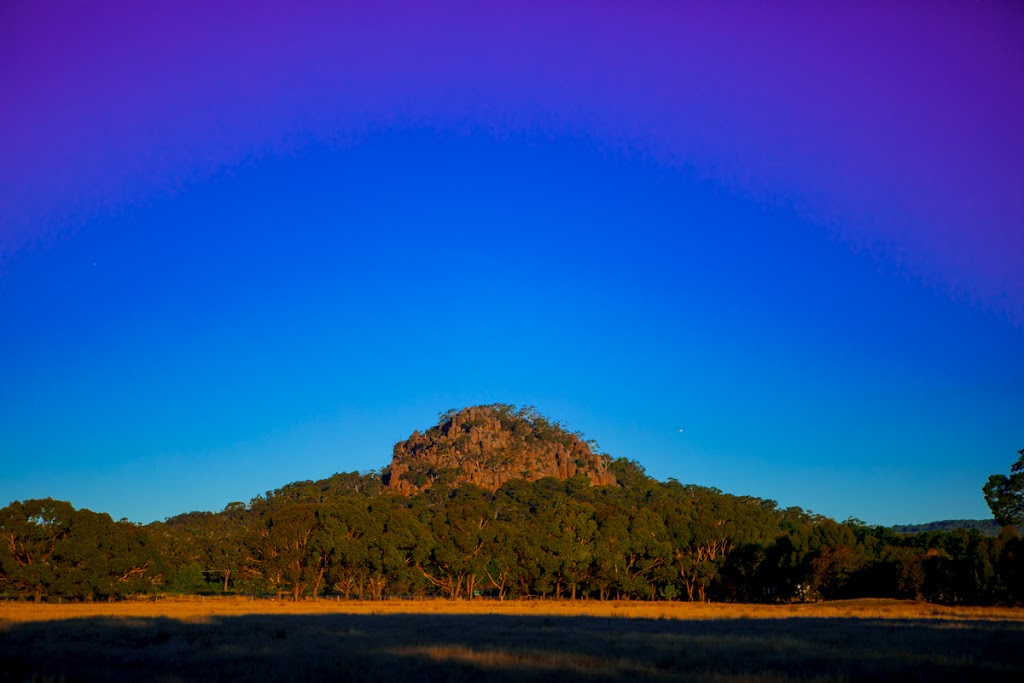 Hanging Rock Farm |  | 84 Anderson Rd, Newham VIC 3442, Australia | 0354270321 OR +61 3 5427 0321