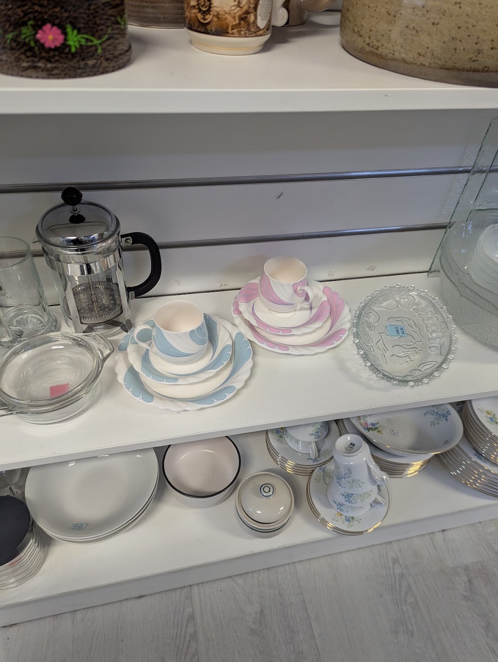 Animal Welfare League Qld Op Shop | 2/30 Tansey St, Beenleigh QLD 4207, Australia | Phone: 0403 367 617