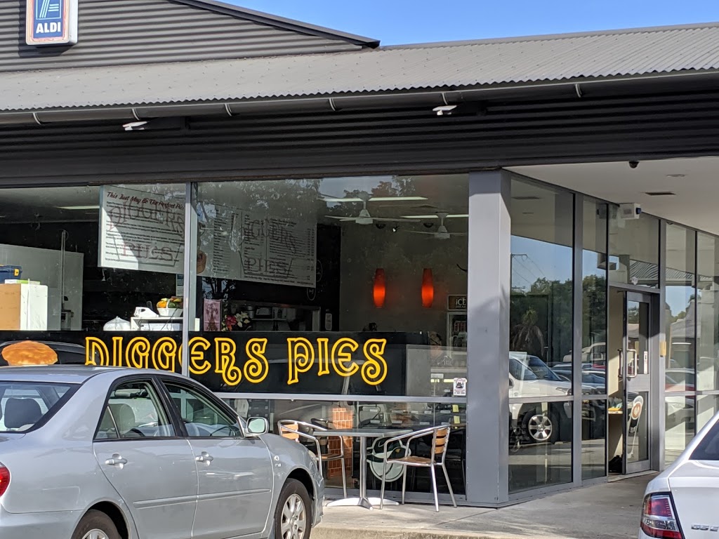 Diggers Pies | bakery | 632 Albany Creek Rd, Albany Creek QLD 4035, Australia | 0732644652 OR +61 7 3264 4652