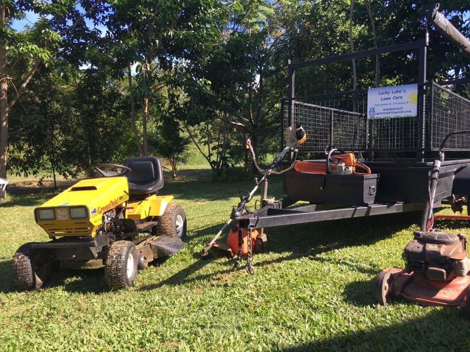 Lucky Lukes Lawn Care | 14 The Blvd, South Mission Beach QLD 4852, Australia | Phone: 0455 833 437