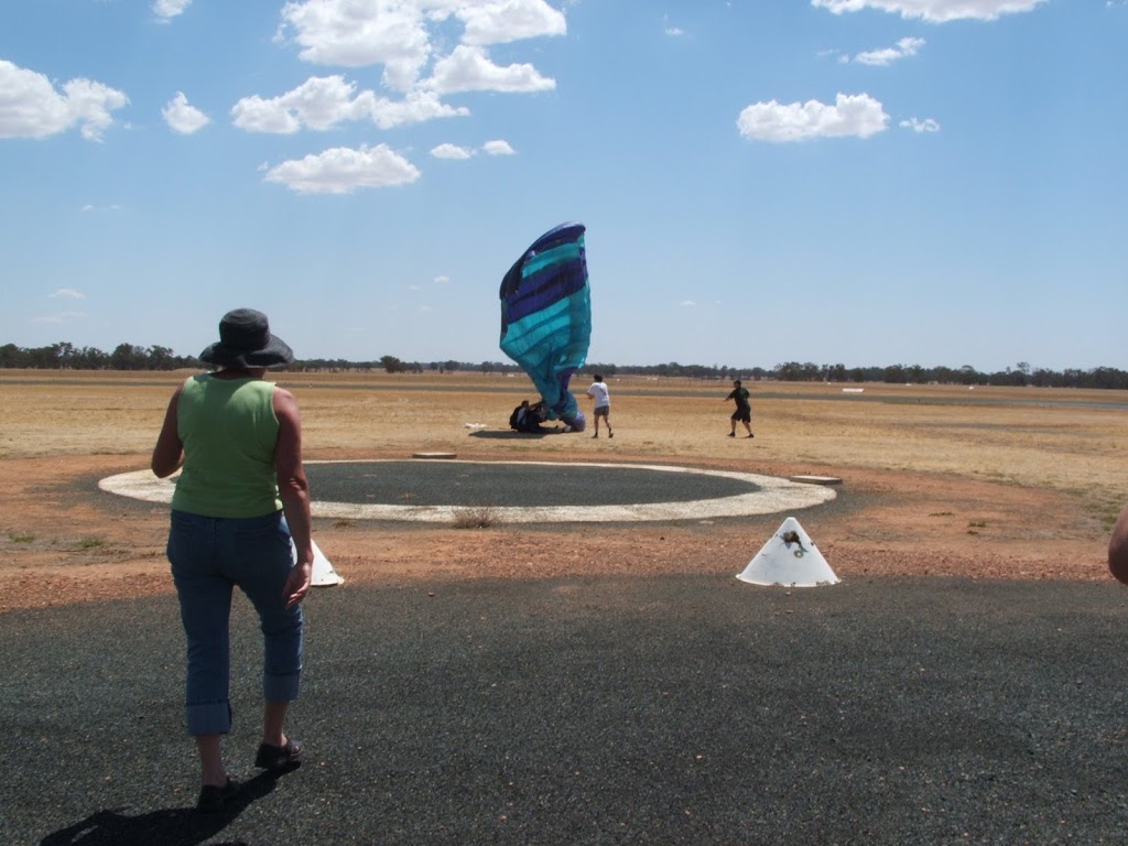 Temora Airport | Airport St, Temora NSW 2666, Australia | Phone: (02) 7455 9525