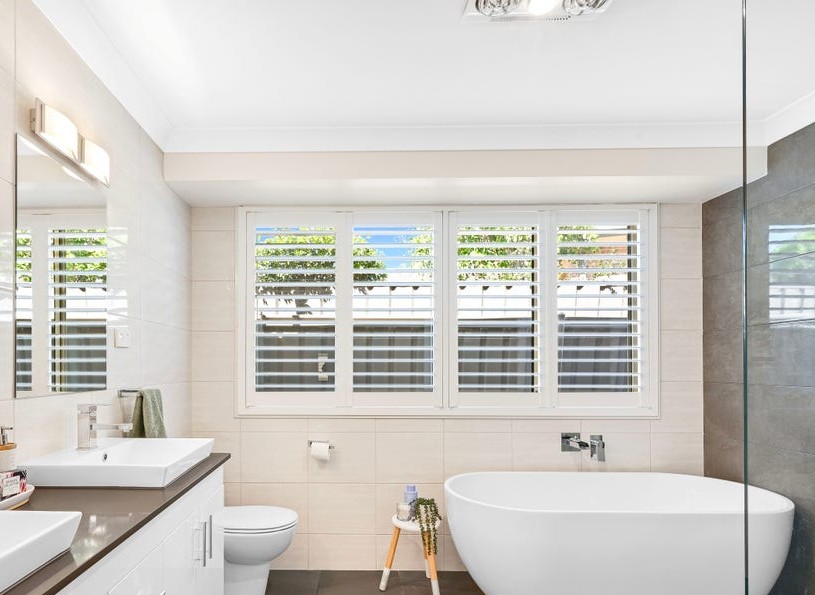 Hillview Shutters | 64 Collaroy Parade, Louth Park NSW 2320, Australia | Phone: 0422 473 015