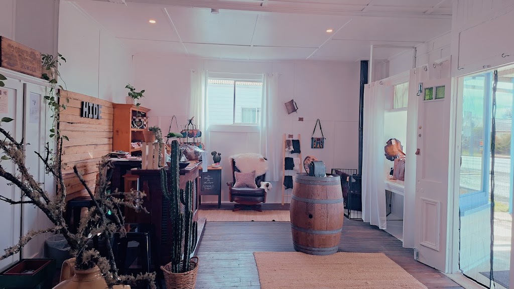 Hide co | 75 Tenterfield St, Deepwater NSW 2371, Australia | Phone: 0434 223 901