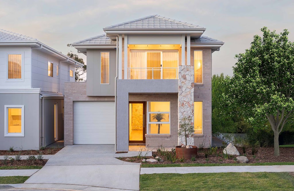 Montgomery Homes Display Home HomeWorld Oran Park | 22 Christie St, Oran Park NSW 2570, Australia | Phone: (02) 8883 5400