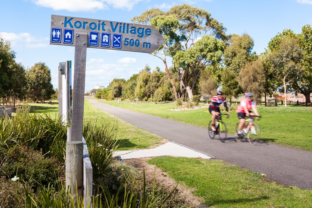 The Port Fairy and Region Visitor Information Centre | travel agency | Railway Place, Bank St, Port Fairy VIC 3284, Australia | 0355682682 OR +61 3 5568 2682